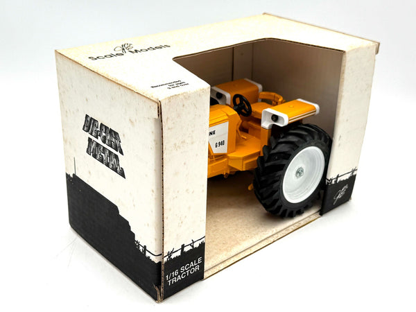 1/16 Minneapolis Moline G940 Wide Front Tractor