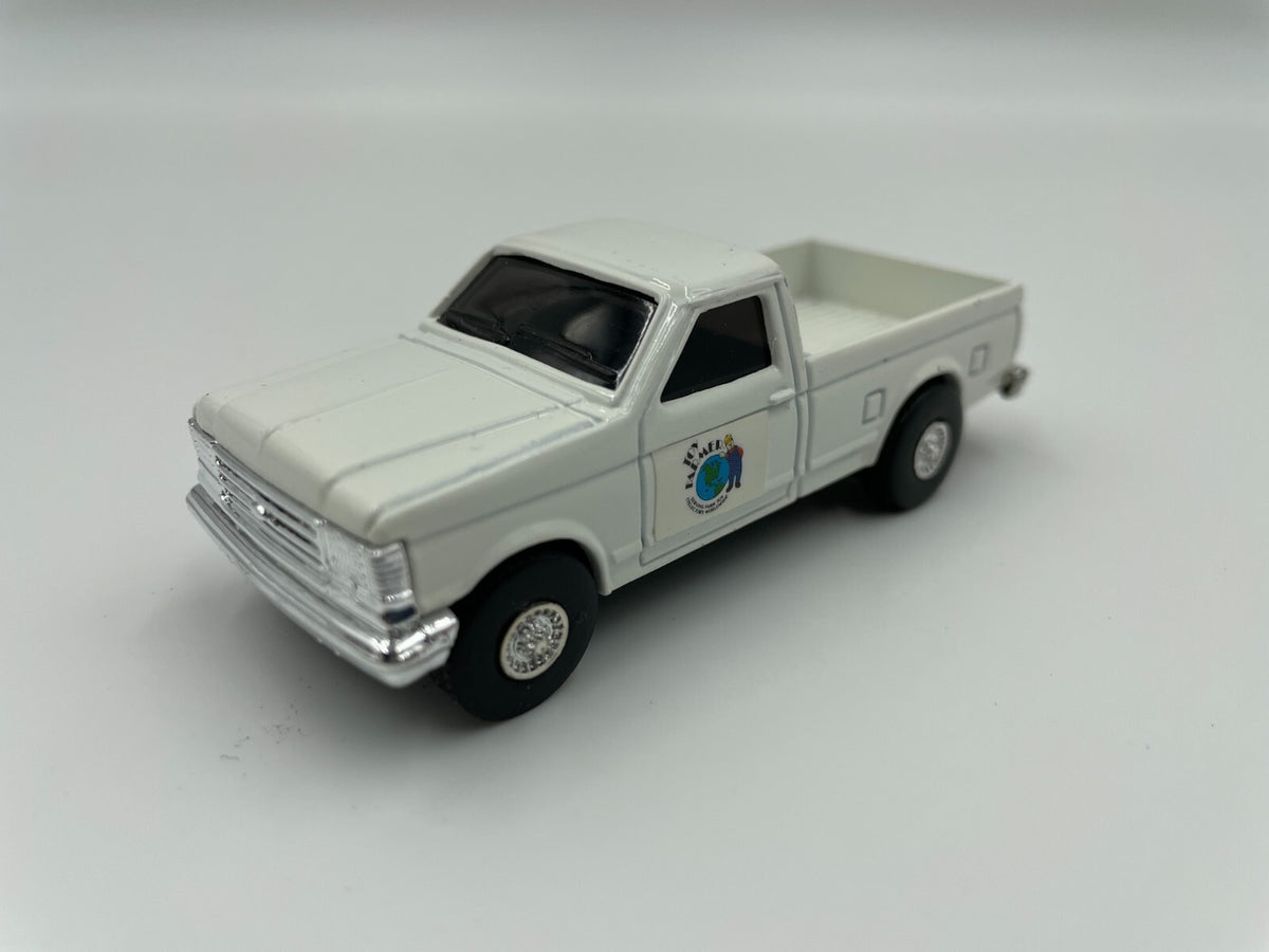 1/64 Ertl Pick Up Truck Ford  F-150 Toy Farmer