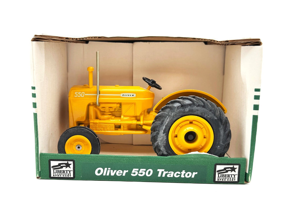 1/16 Oliver 550 Industrial Tractor