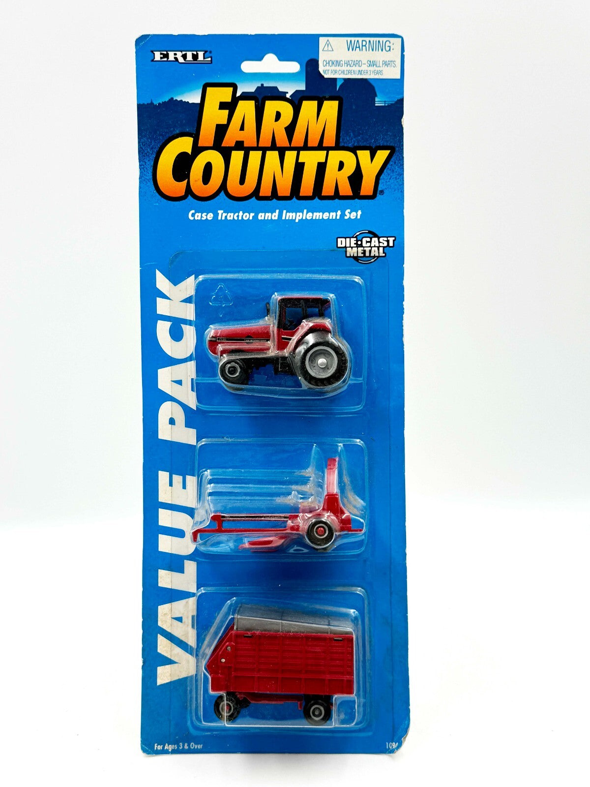 1/64 Case IH Value Pack 7130 Tractor, Forage Harvester and Wagon