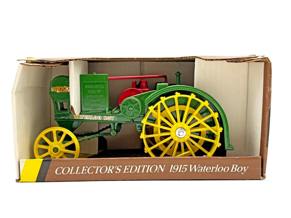 1/16 John Deere 1915 Model R Waterloo Boy Tractor