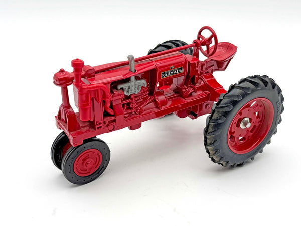 1/16 Farmall F-20 Narrow Front Tractor