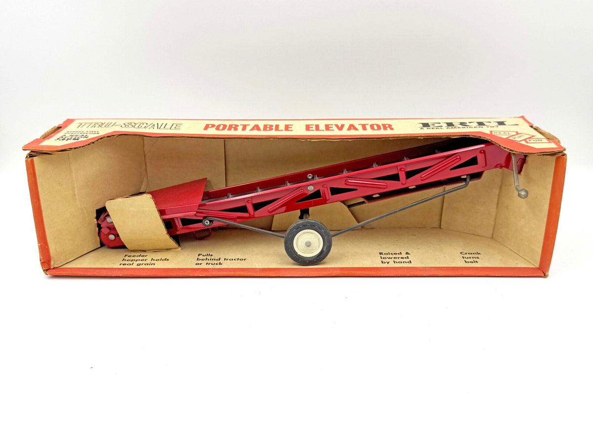 1/16 Tru Scale Portable Bale Elevator in Open Front Box