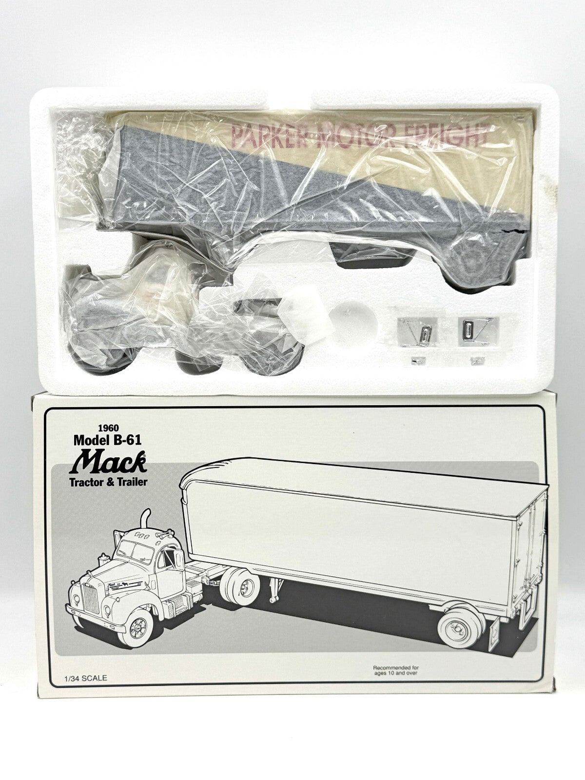 1/34 Mack B 61 Tractor and Parker Motor Freight