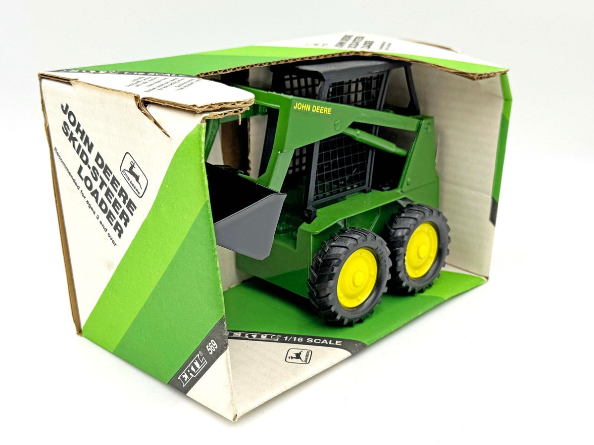 1/16 John Deere Skid Steer Loader