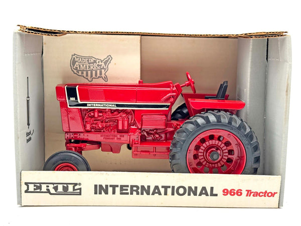 1/16 International Harvester 966 Tractor With Black Stripe Decal