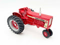 1/16 International Harvester Farmall 806 Narrow Front Tractor