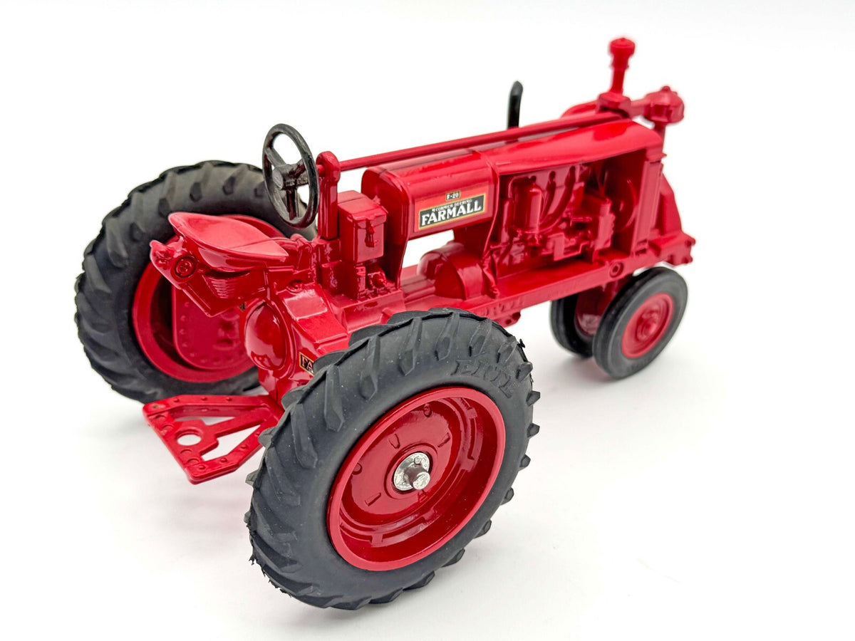 1/16 Farmall F-20 Narrow Front Tractor