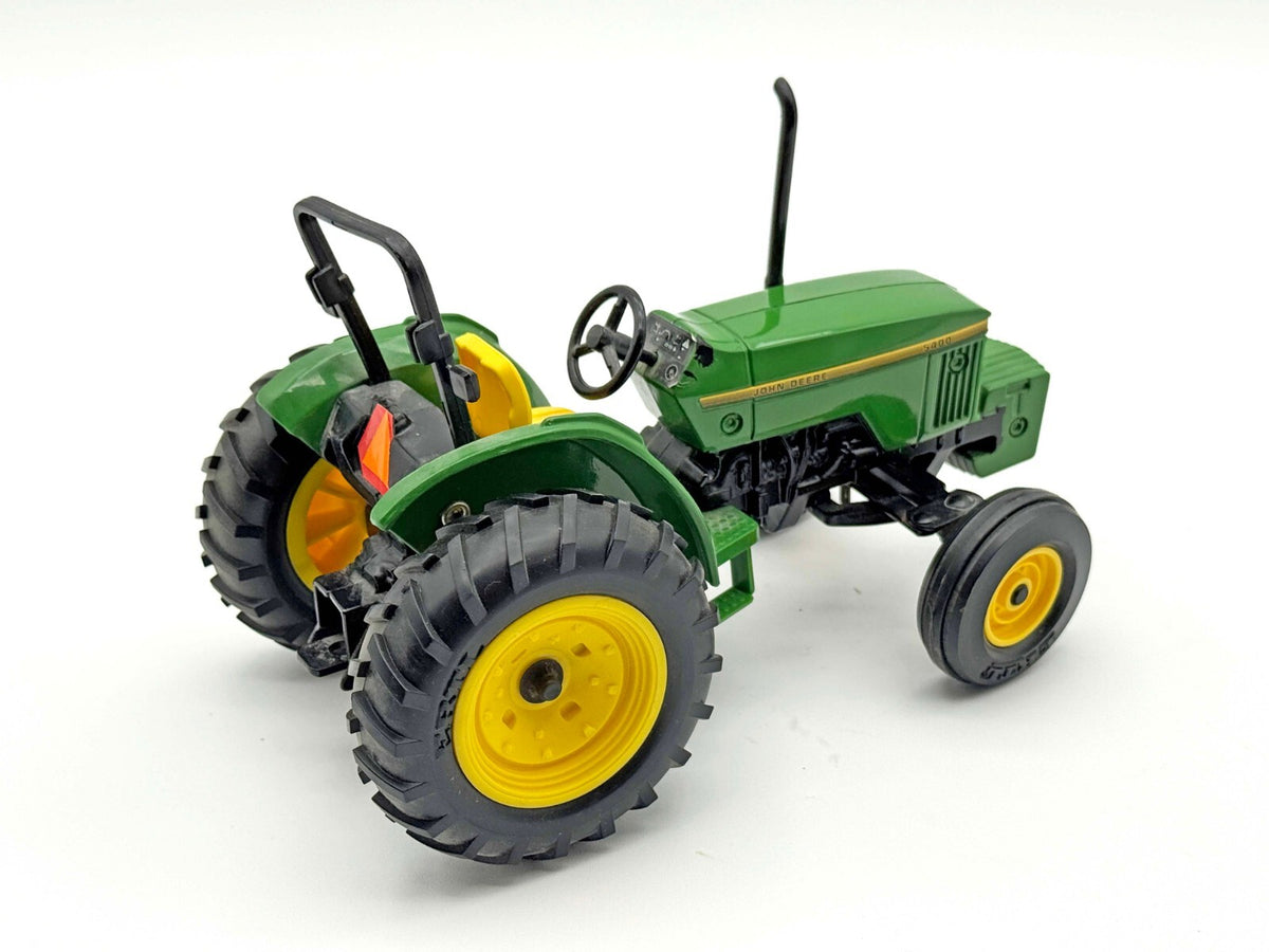 1/16 John Deere 5400 Tractor With ROPS