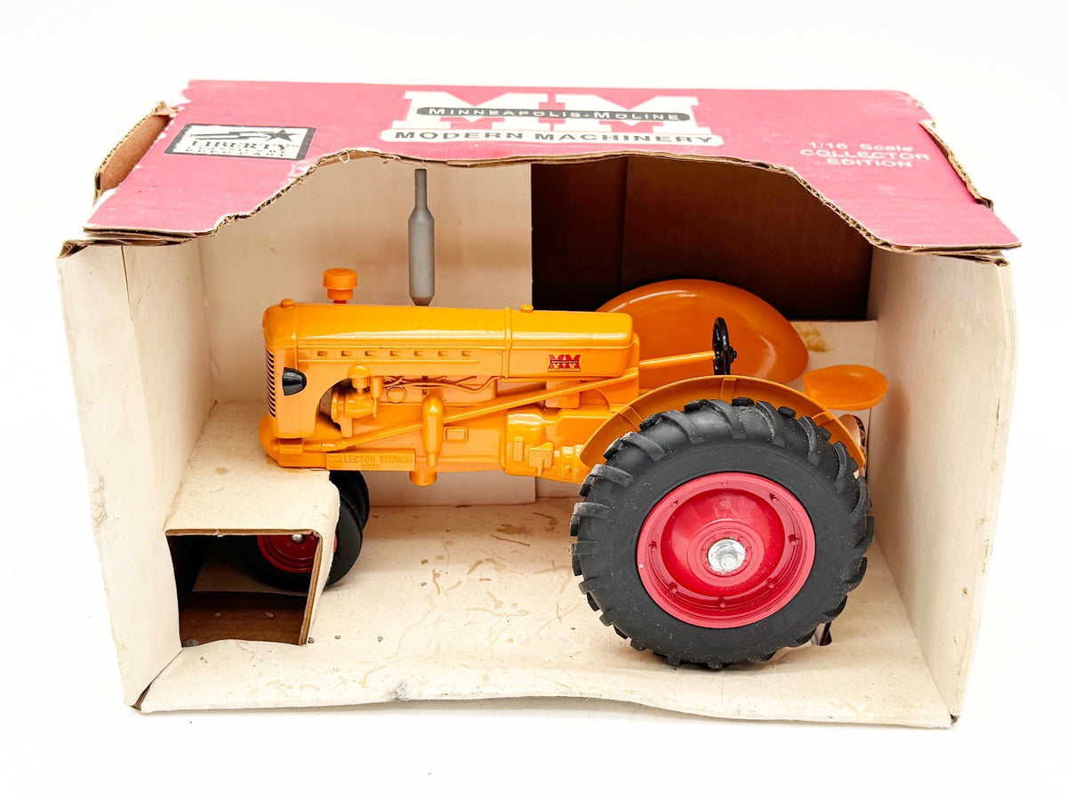 1/16 Minneapolis Moline U Tractor With Narrow Front