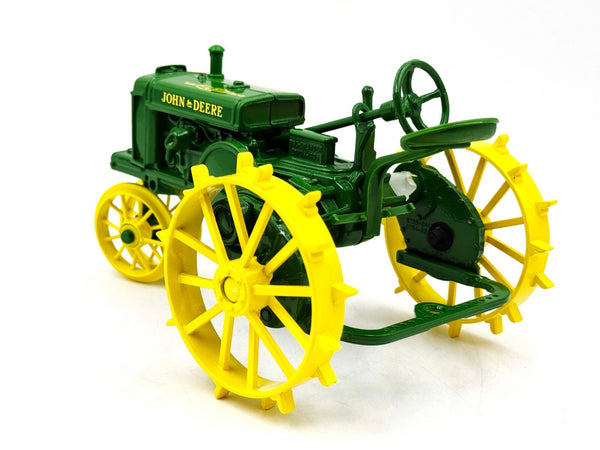 1/16 John Deere Model P Tractor, Two Cylinder Club