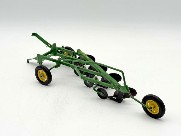 1/16 John Deere Plow w/ Cast Wheels