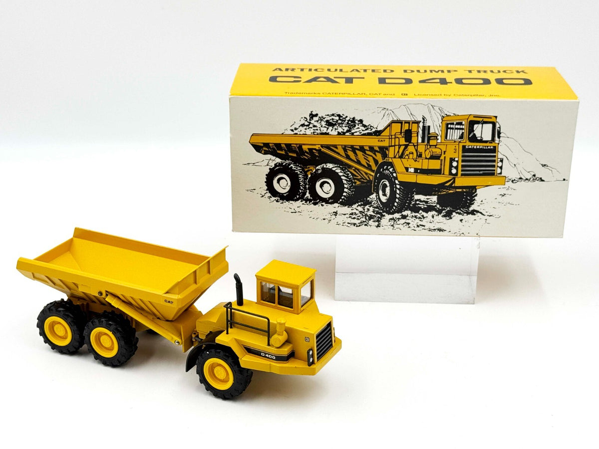 1/50 Caterpillar D400 Articulating Dump Truck