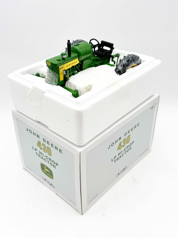 1/16 John Deere 420V Tractor, Two Cylinder Club 2003