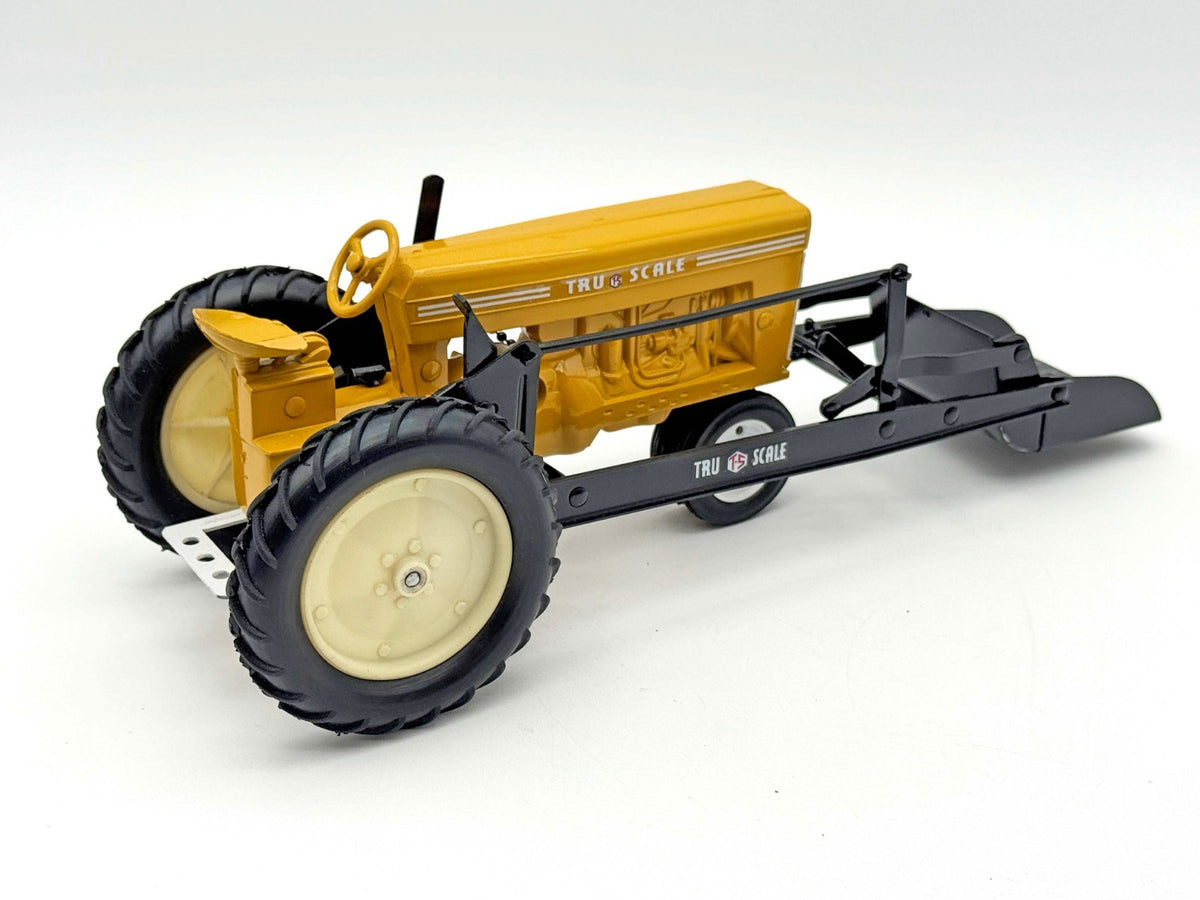 1/16 Yellow Tru Scale 560 w/ Black Loader