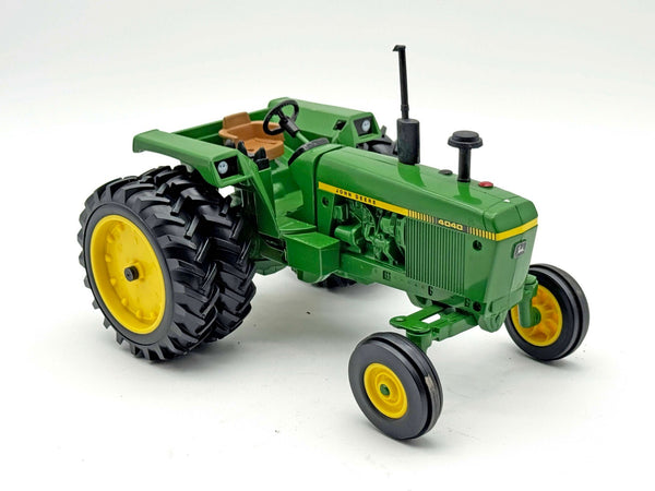 1/16 John Deere 4040 Open Station Tractor With Duals