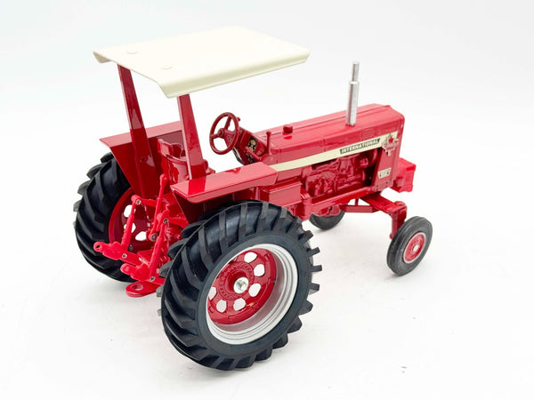 1/16 International Farmall 856 w/ Rops
