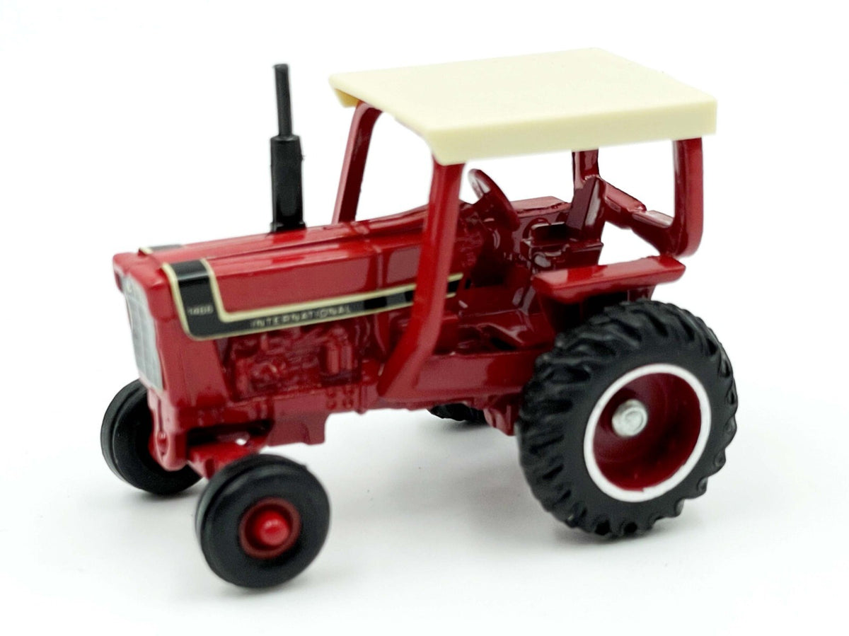 1/64 International Black Stripe 1466  w/ Four Post Rops