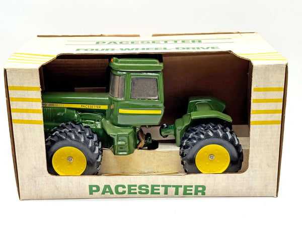 1/16 John Deere Green Machine 4WD Pacesetter Decanter