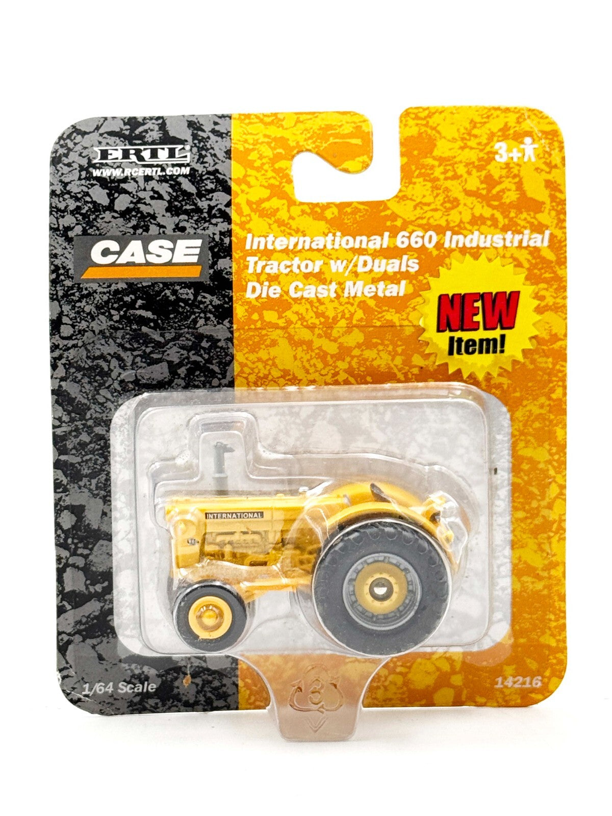 1/64 International Harvester 660 Industrial Tractor With Duals