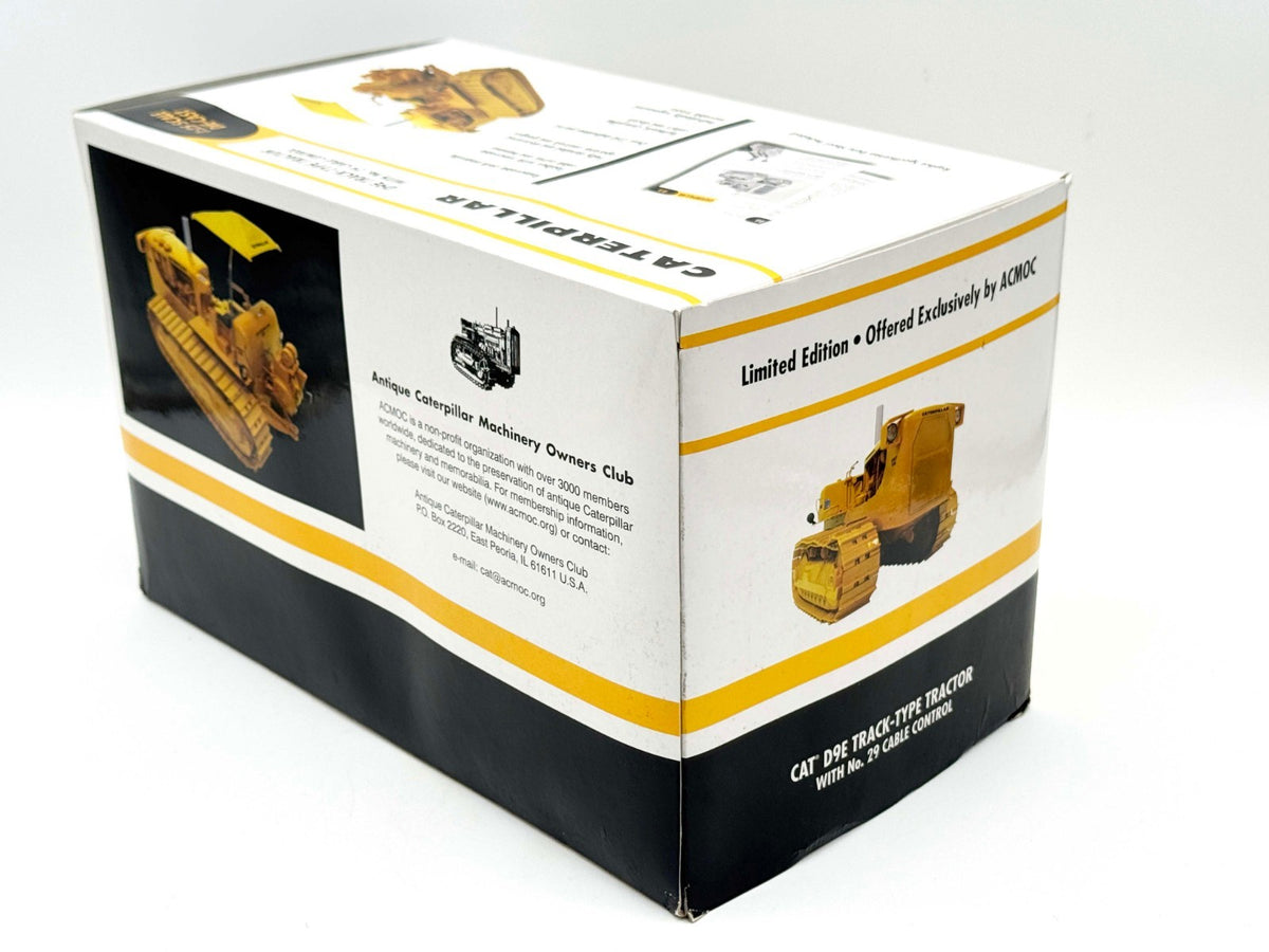 1/25 Caterpillar D9 w/ Cable Control and No. 491 Scraper Set