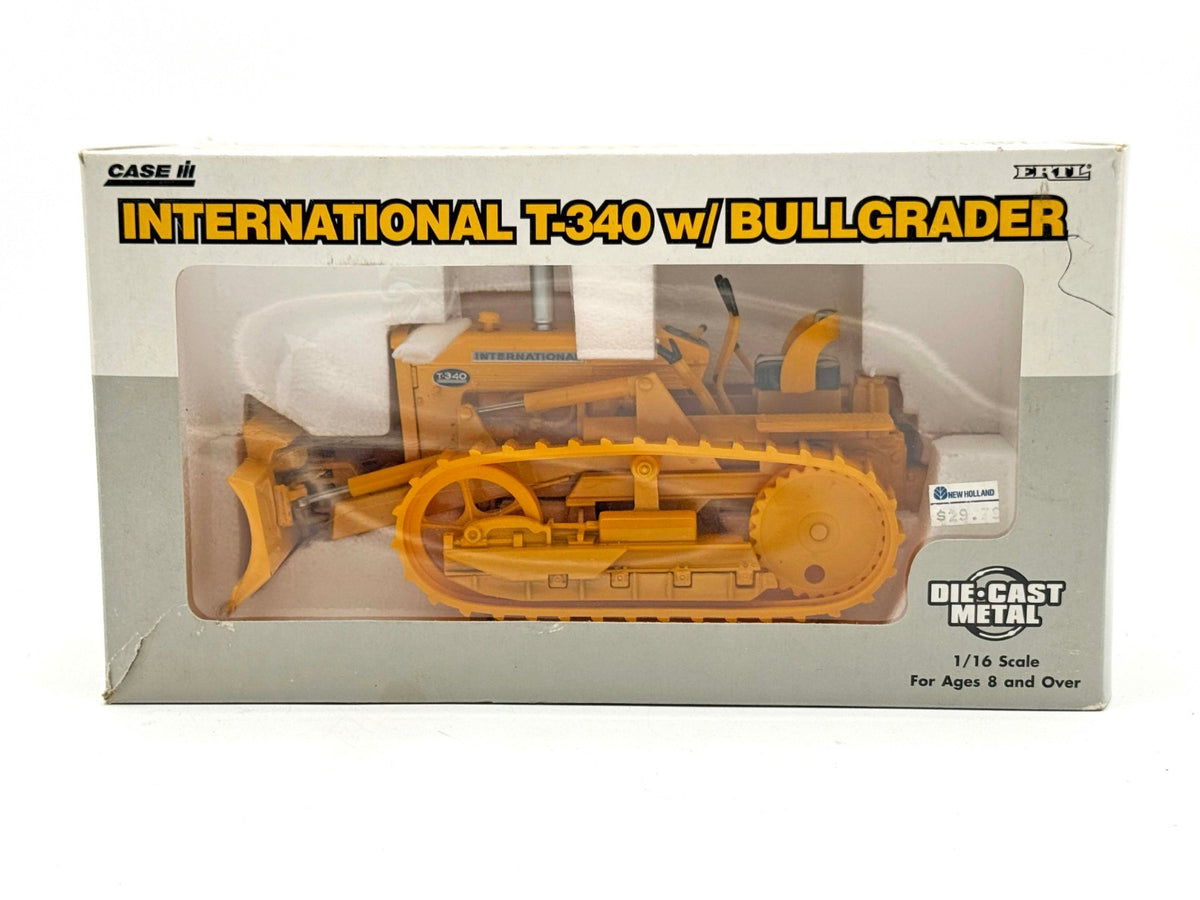 1/16 International T-340 With Bullgrader