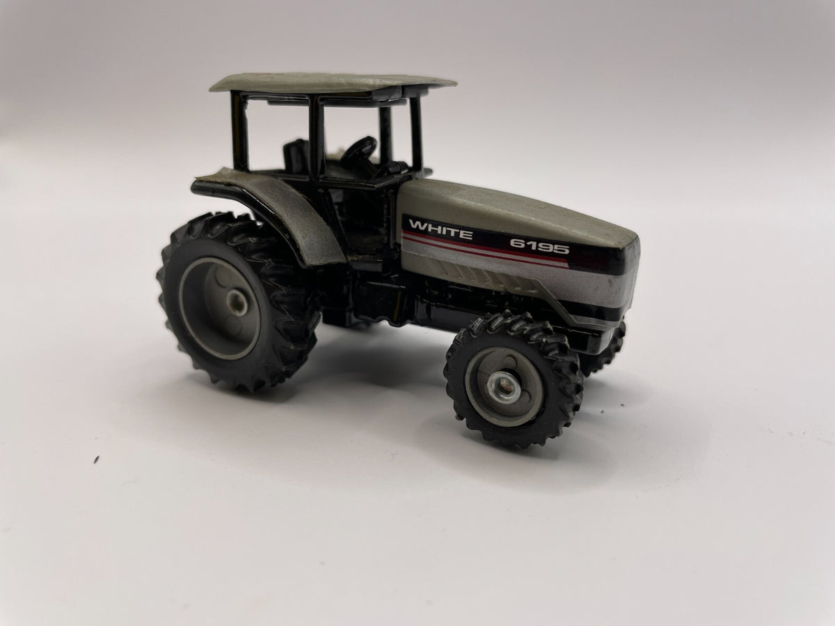 1/64 White 6195