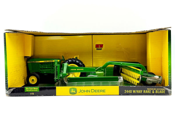 1/16 John Deere 2440 w/ Hay Rake and Blade Set