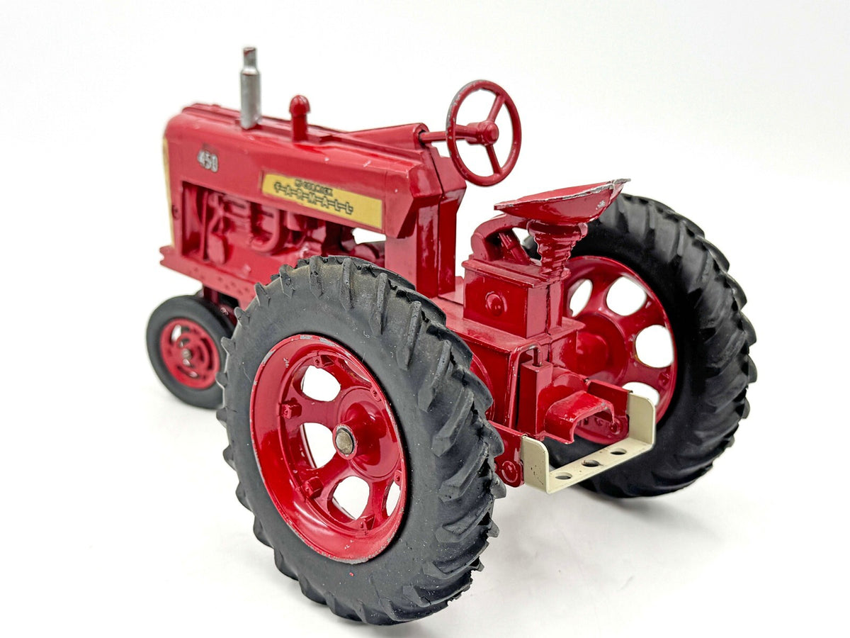 1/16 Farmall 450 Eska in Original Box