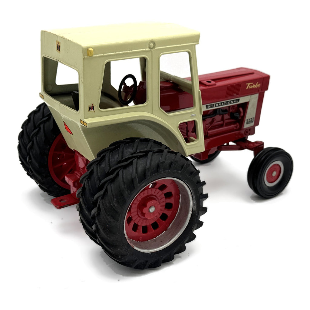1/16 International 1466 Turbo w/ Cab and Duals