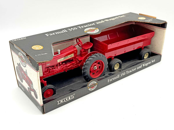 1/16 Farmall 350 Tractor and Wagon Set