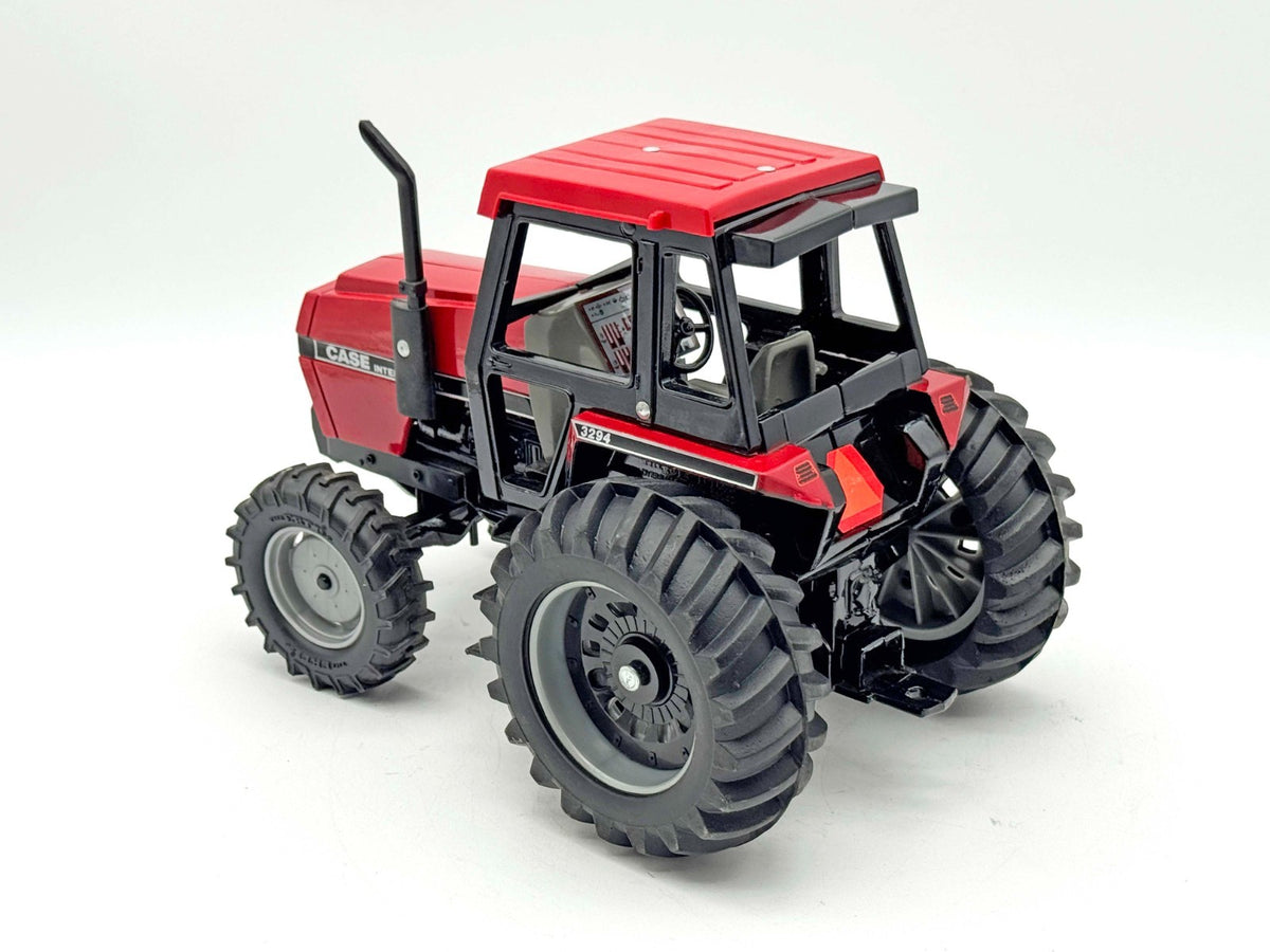 1/16 Case IH 3294 Tractor With Front Wheel Assist