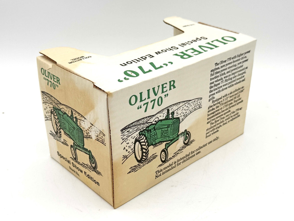 1/16 Oliver 770 Wide Front Show Model