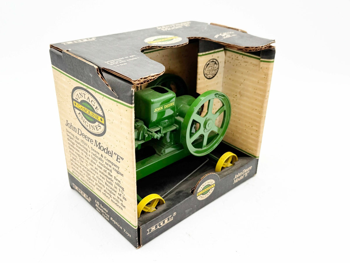 1/6 John Deere Model E Gas Engine