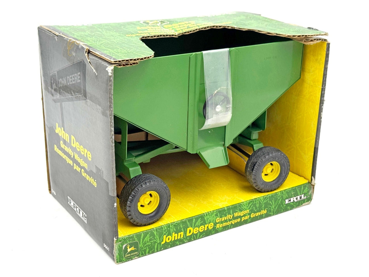 1/16 John Deere Gravity Wagon