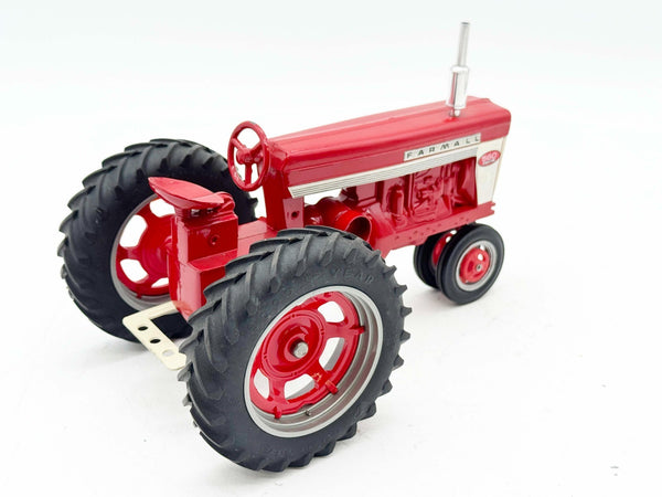 1/16 Farmall 560 Narrow Front Custom