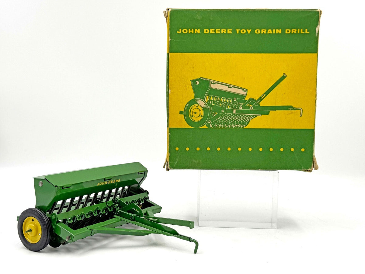 1/16 John Deere Green Lid Grain Drill in Original Box Eska