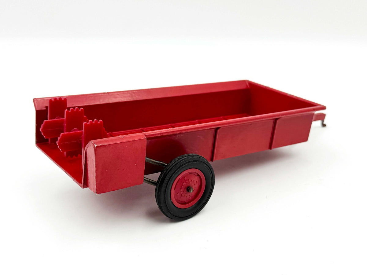 1/16 Massey Ferguson Red Wheel Manure Spreader