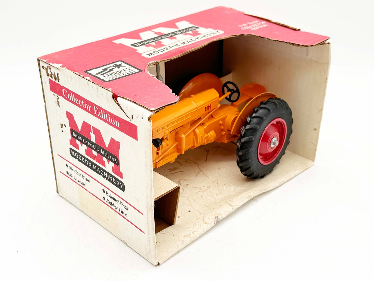 1/16 Minneapolis Moline U Tractor With Narrow Front