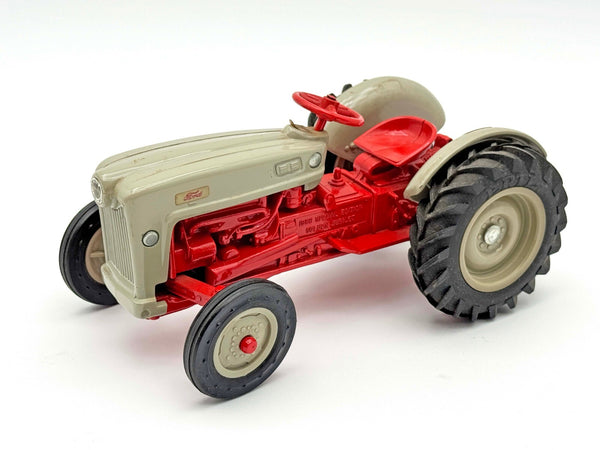 1/16 Ford NAA Golden Jubilee Tractor