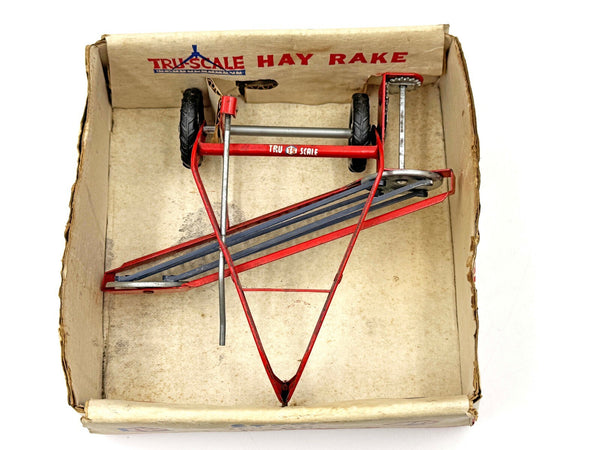 1/16 Tru Scale Hay Rake in Bubble Box