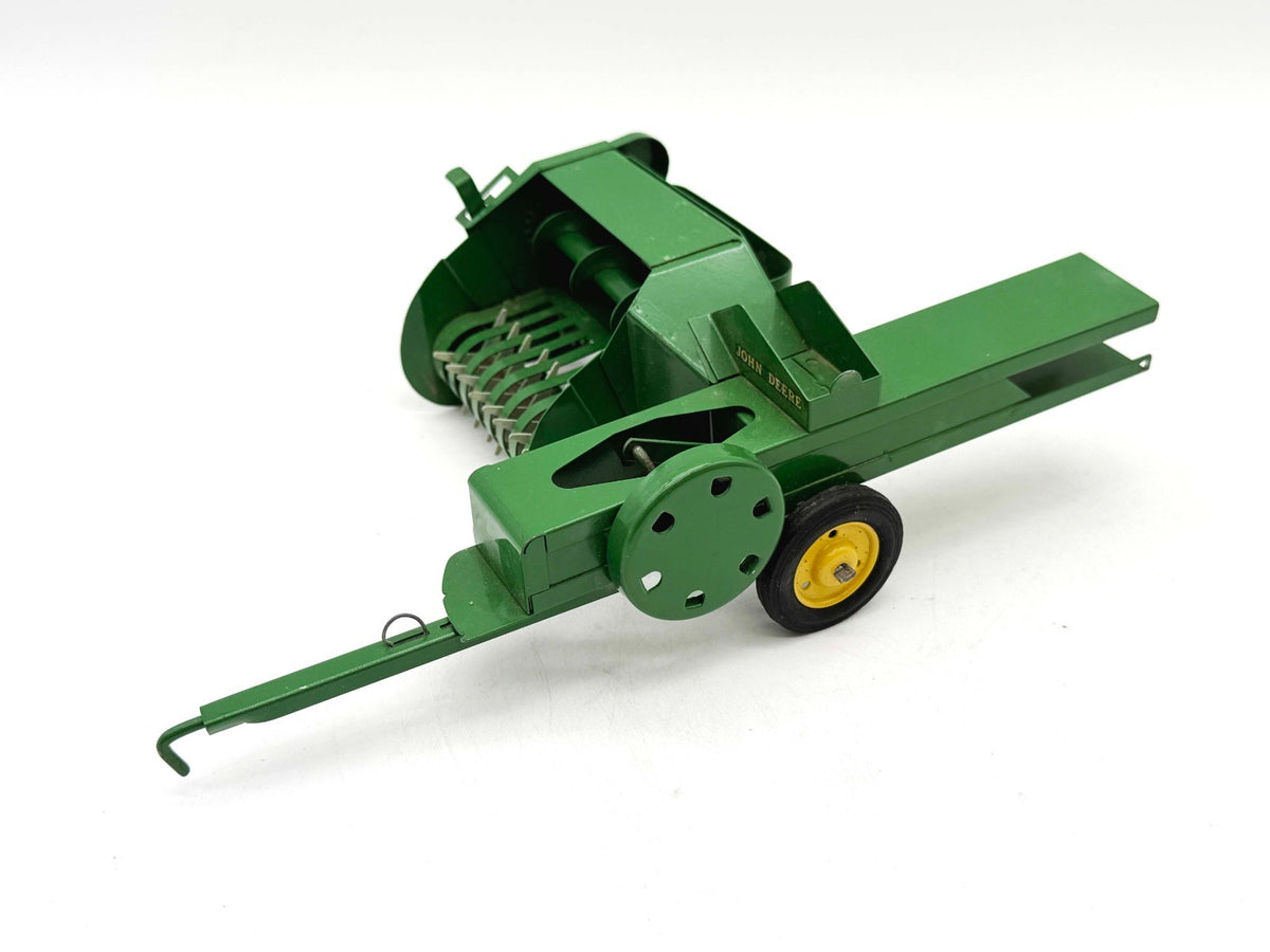 1/16 John Deere Baler in Original Box - Eska