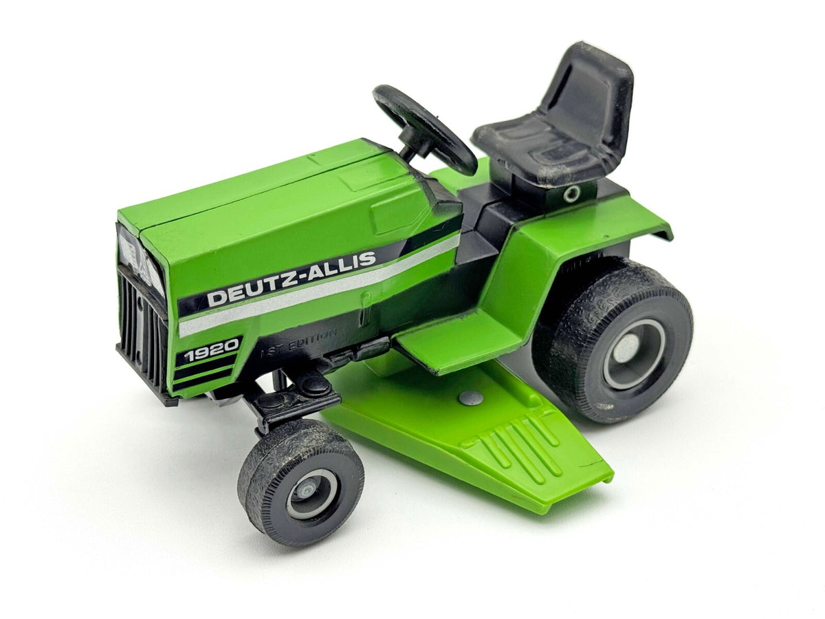 1/16 Deutz-Allis 1920 Lawn And Garden Tractor