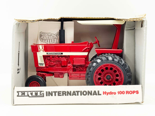1/16 International Harvester Hydro 100 ROPS Tractor With Duals