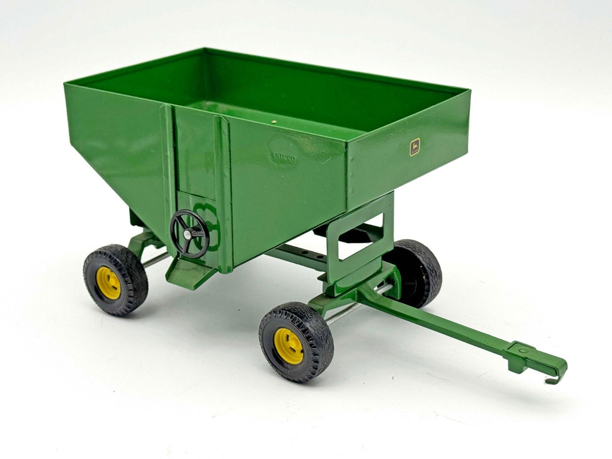 1/16 John Deere Gravity Wagon