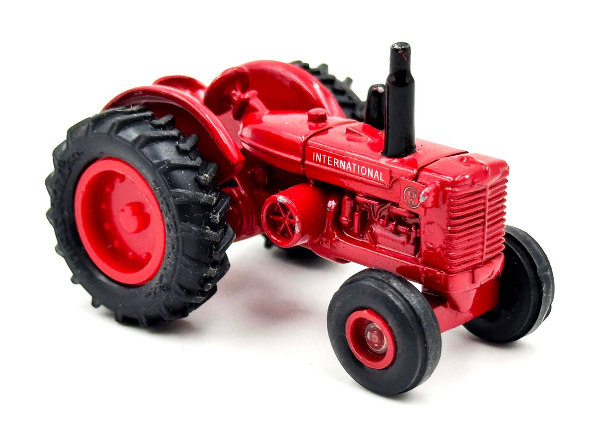 1/64 McCormick WD-9