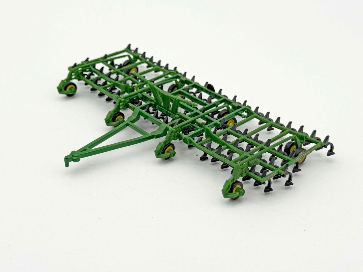 1/64 John Deere 2200 Field Cultivator