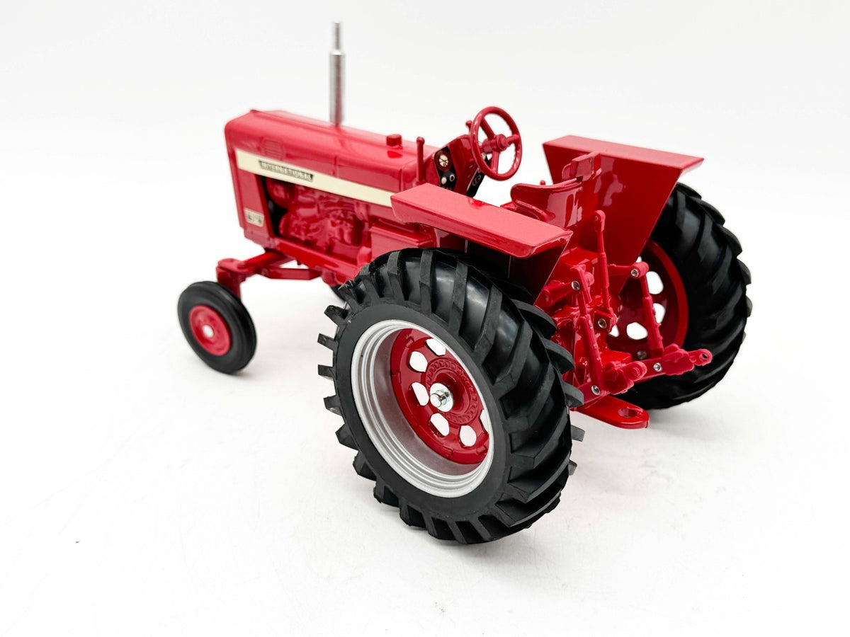 1/16 International Harvester Farmall 756 Tractor, 1994 Ontario Show Edition