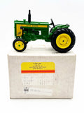 1/16 John Deere 320 Utility Tractor Trumm