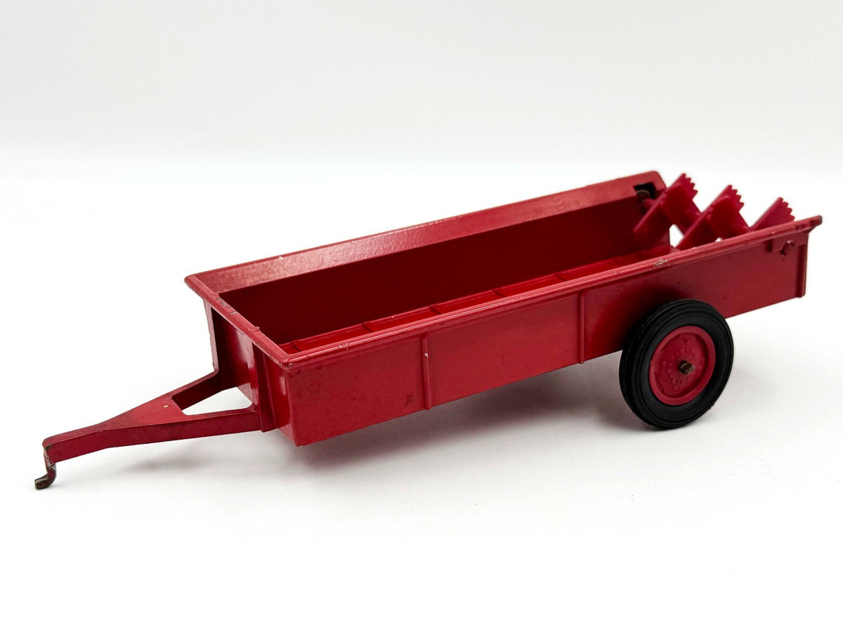 1/16 Massey Ferguson Red Wheel Manure Spreader